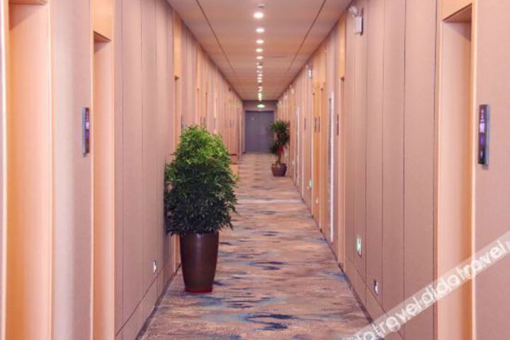 Hotel Interior 16 of 24