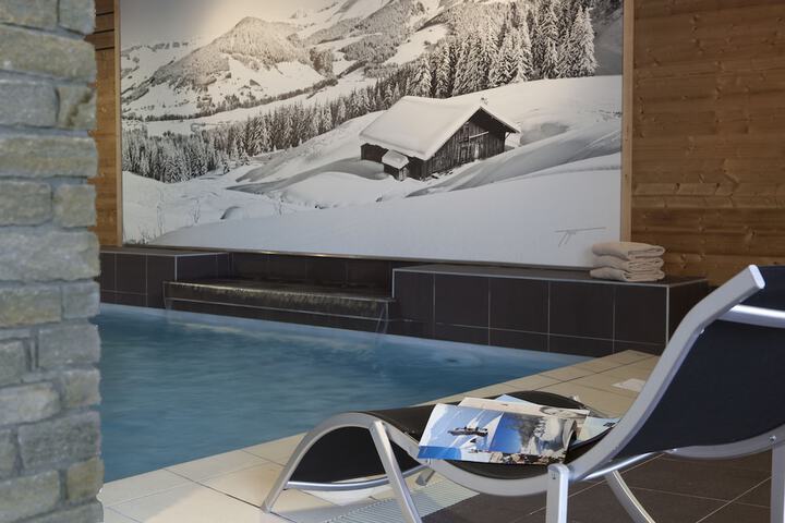 Pool Hotel