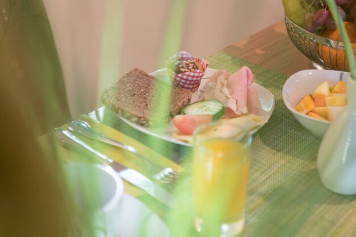 Dining 20 of 52