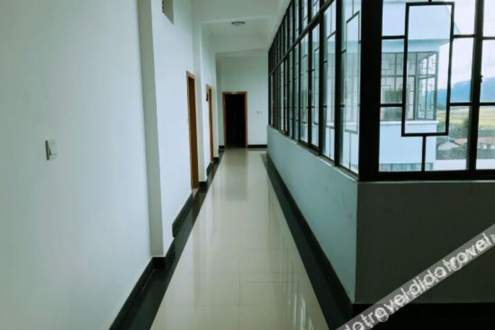 Hotel Interior 11 of 24