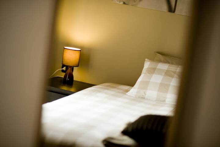 Room 8 of 43