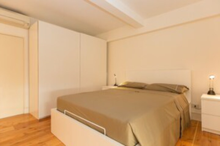Room 17 of 22