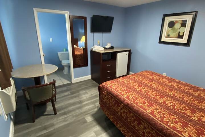 1 Queen Bed (15 of 69)