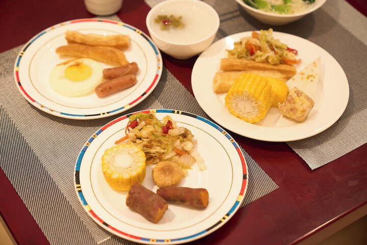 Breakfast/Coffee Service 85 of 95
