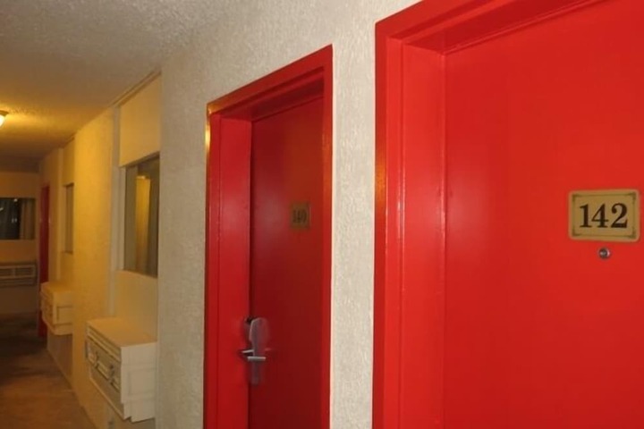 Ballroom/Hall 13 of 18