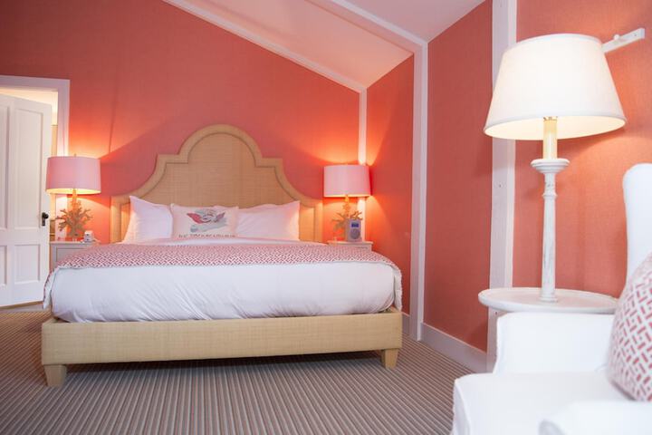 Room 50 of 181