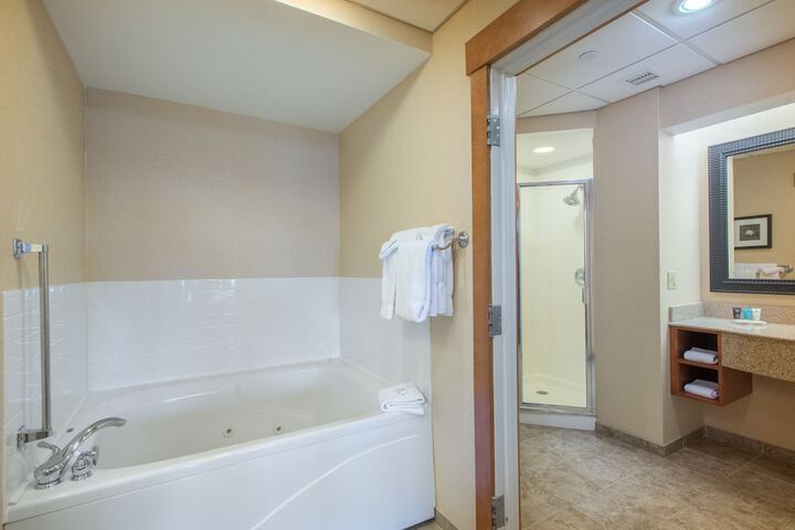 Room 44 of 94