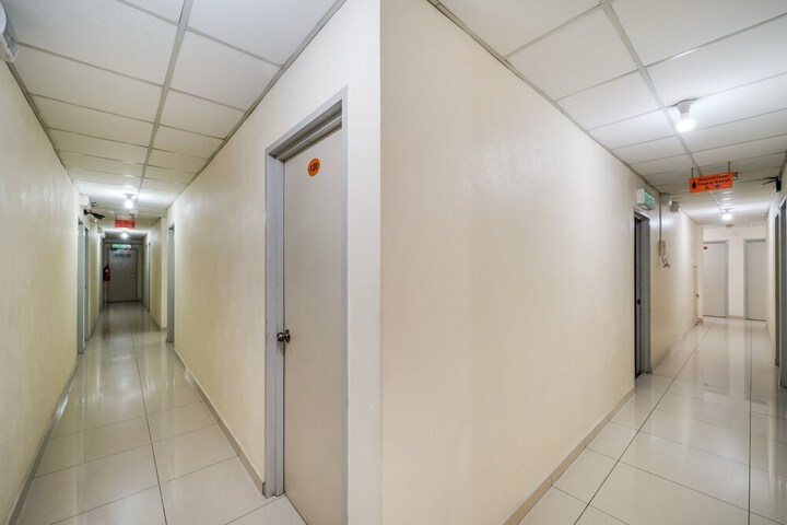 Ballroom/Hall 30 of 34