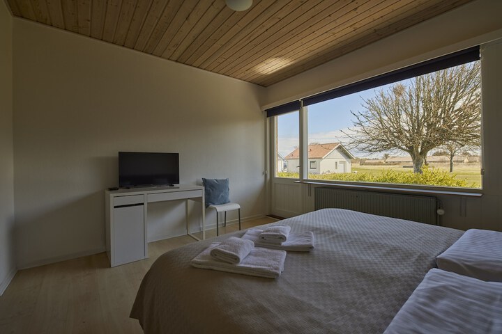 Room 6 of 57