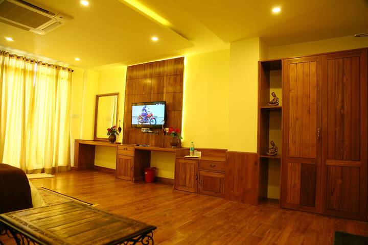 Room 3 of 47