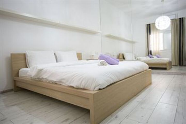 Room 29 of 74