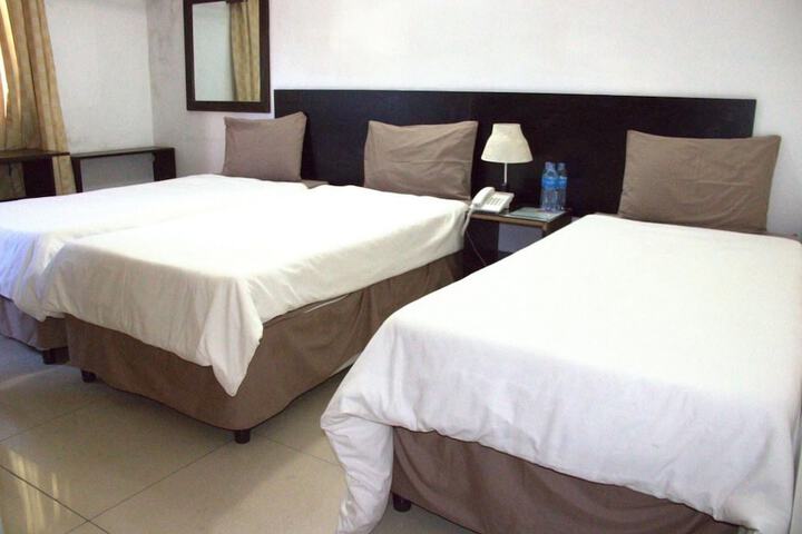 HOTEL CONTINENTAL