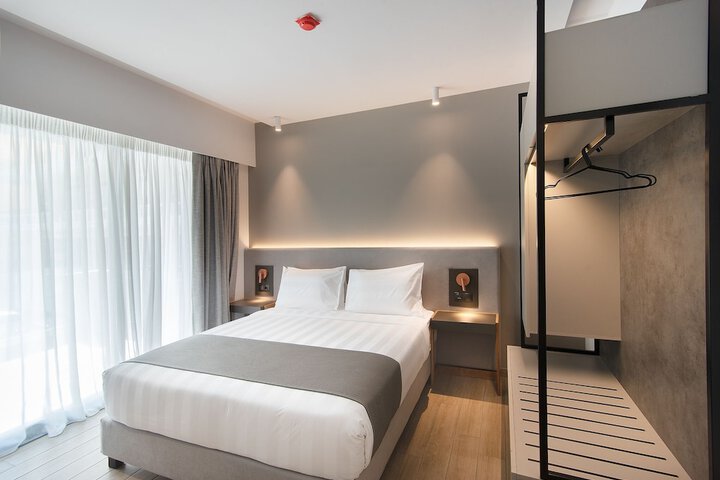Room 35 of 106