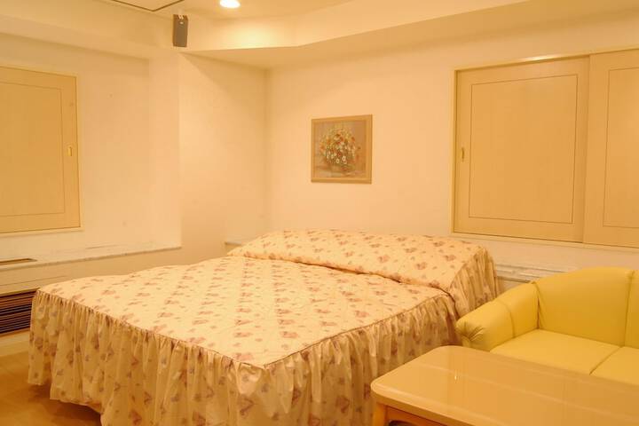 Room 14 of 26