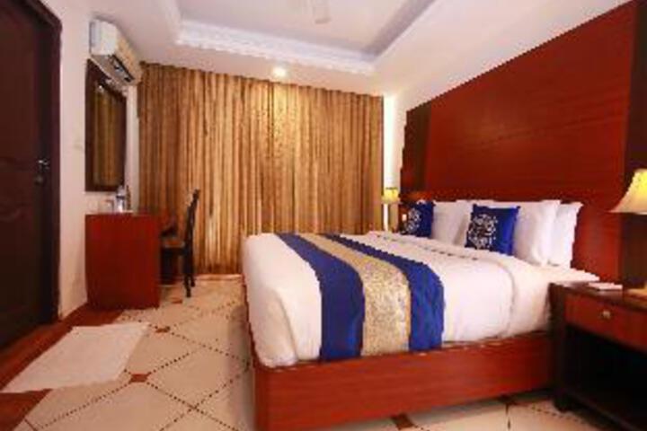 Room 21 of 21