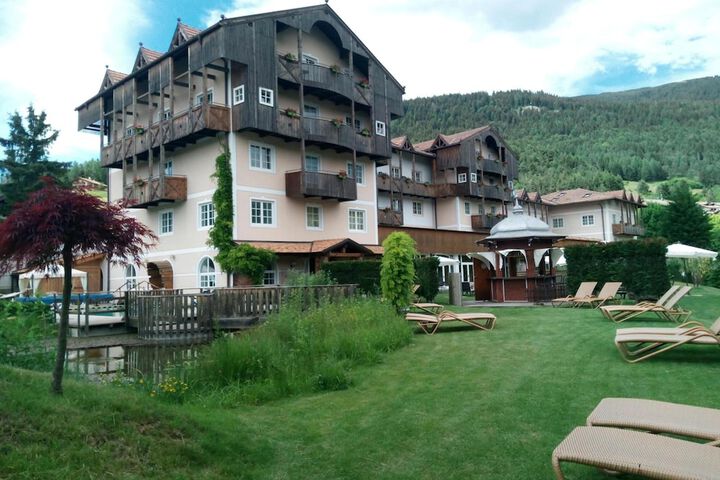 Hotel 56 of 62
