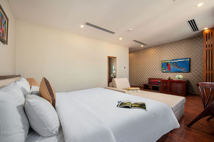 Room 6 of 52