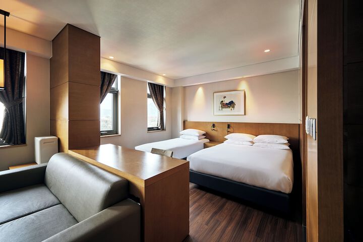 Room 16 of 39