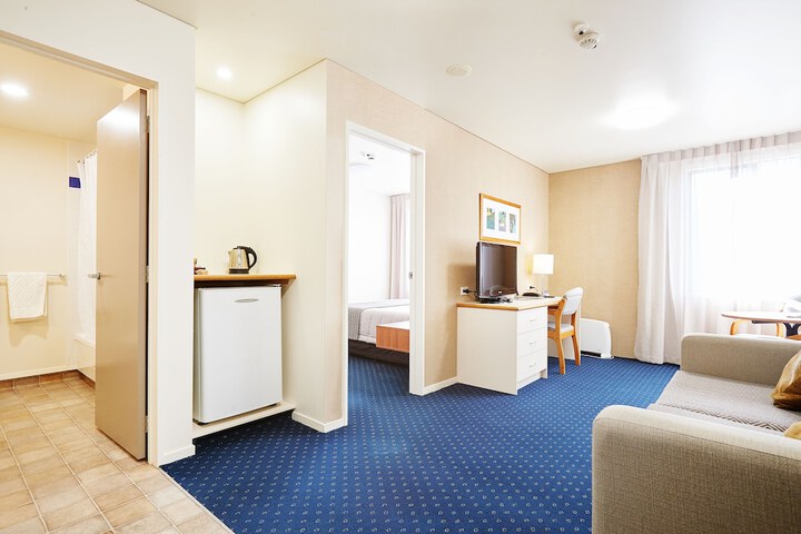 Room 19 of 36