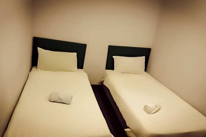Room 42 of 50