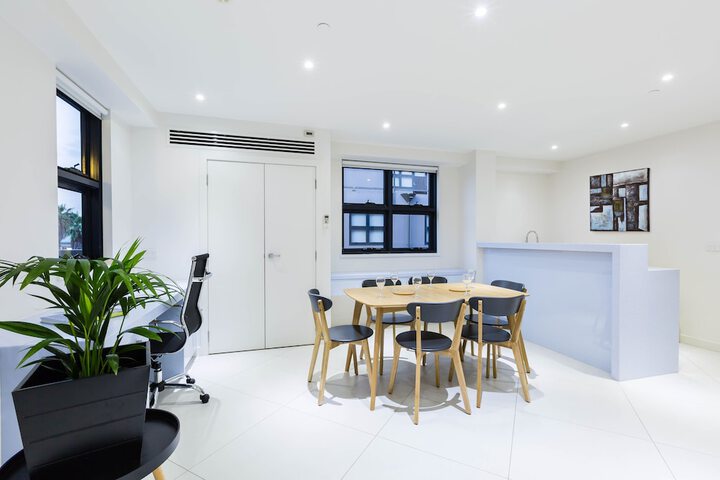 Room 8 of 22