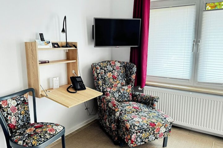 Room 16 of 113