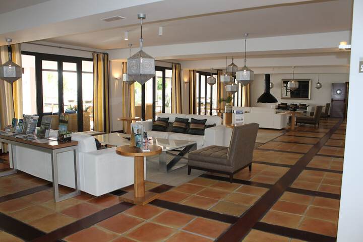 Hotel Interior 6 of 52