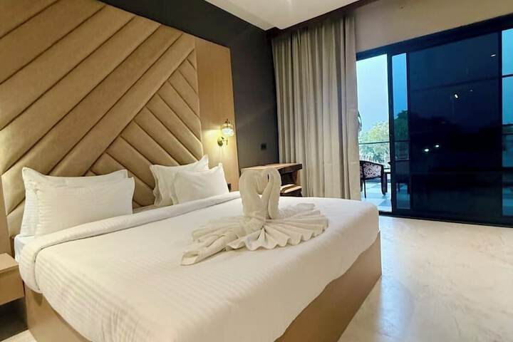 Room 40 of 103