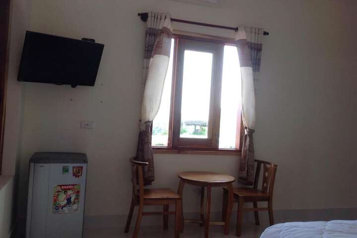 Room 5 of 43