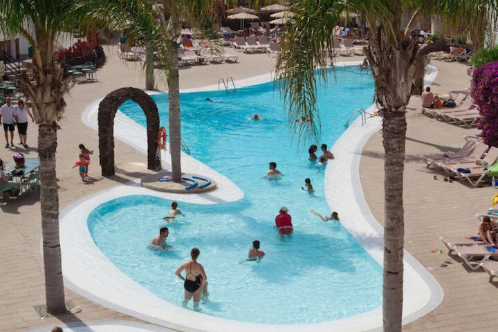 Hotel with Pool