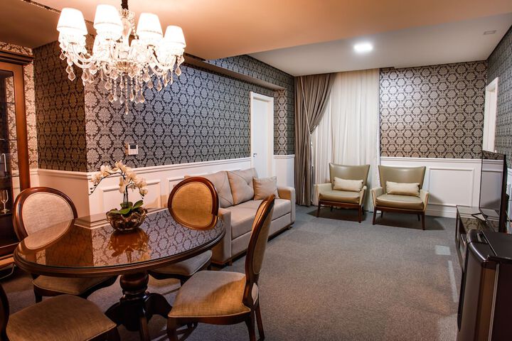 Room 34 of 73