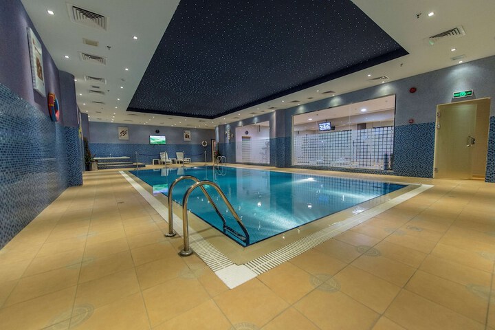 Pool 53 of 75