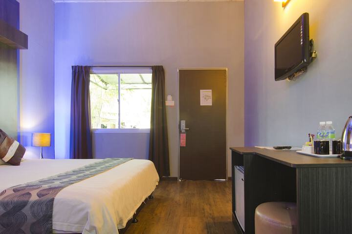 Room 17 of 66
