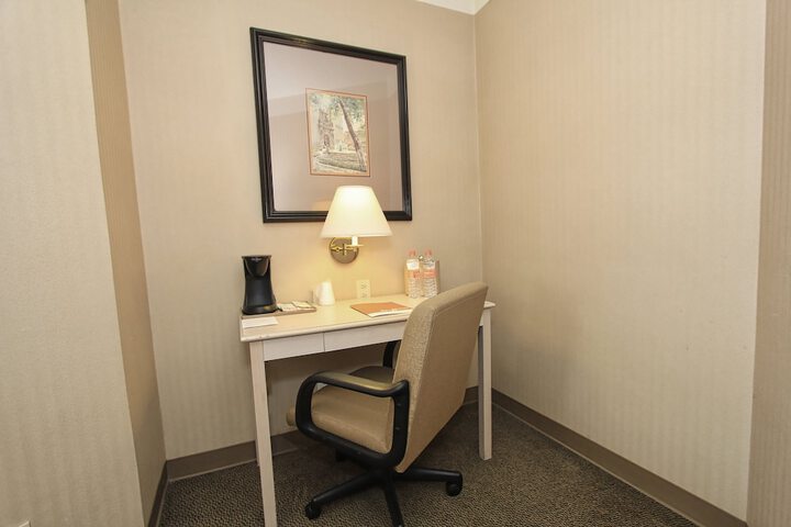 Room 36 of 106