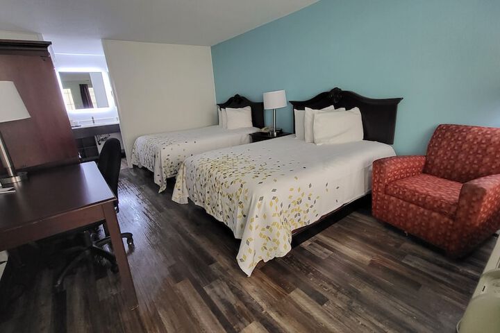 Economy Double Room (2 of 2)