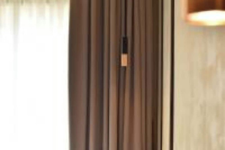Room 3 of 62