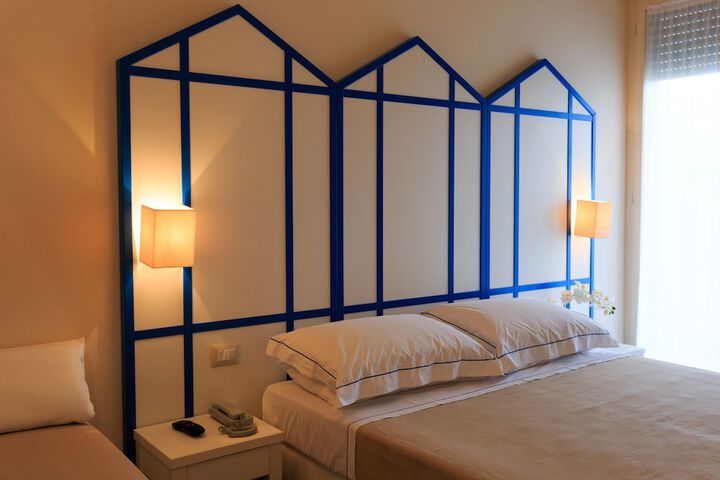Room 12 of 55