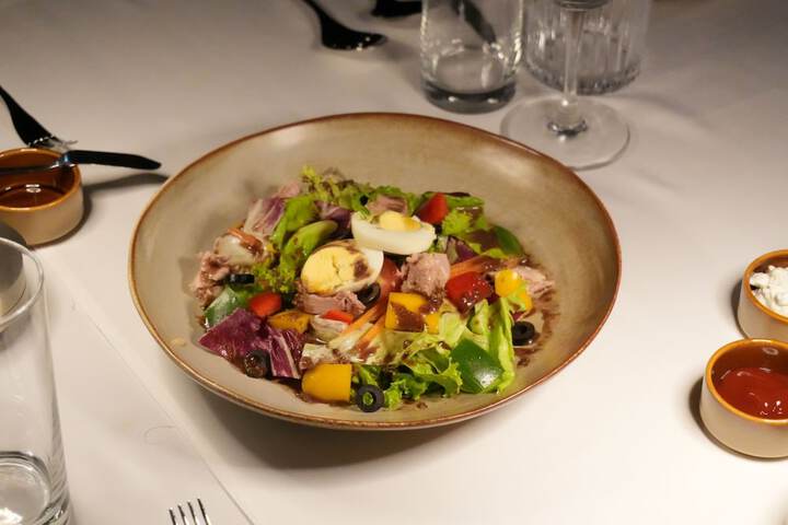 Dining 43 of 68
