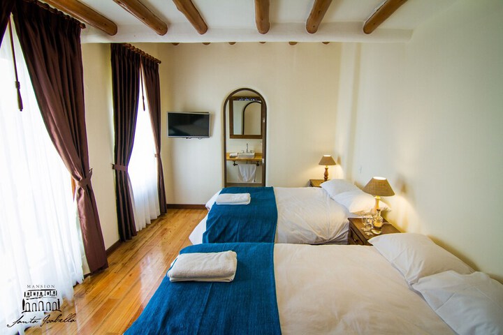 Room 6 of 81