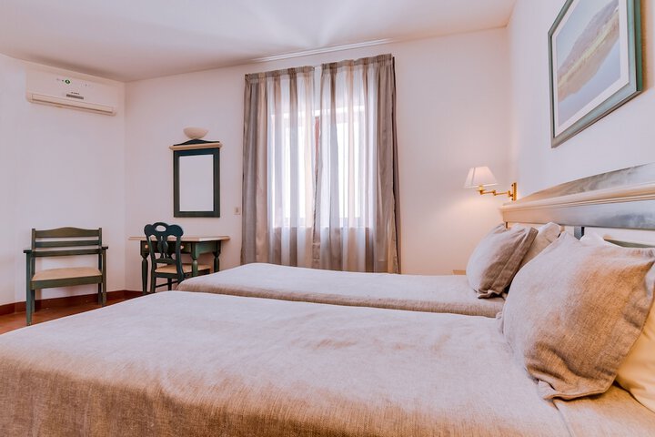 Room 14 of 29