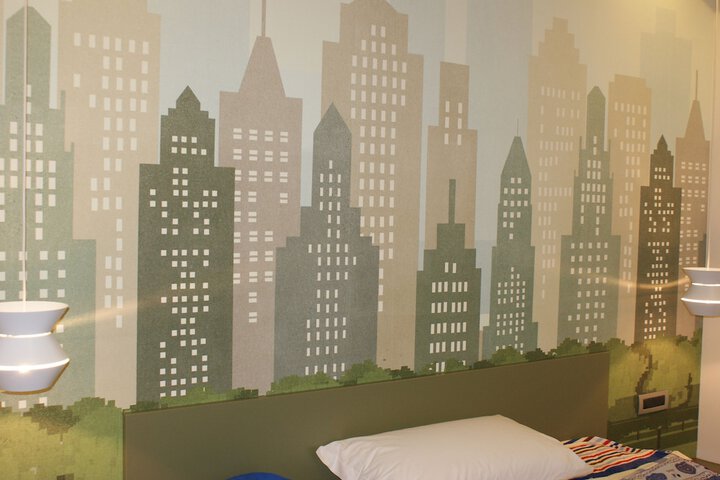Room 6 of 75