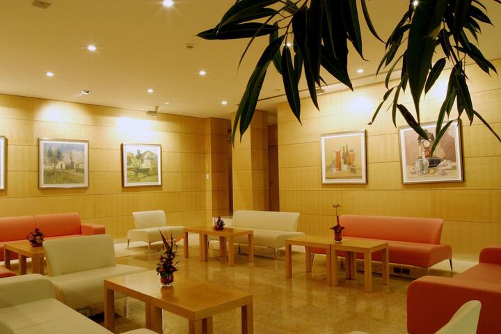 Hotel Lobby
