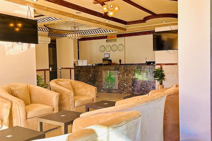 Arabian Palm Hotel