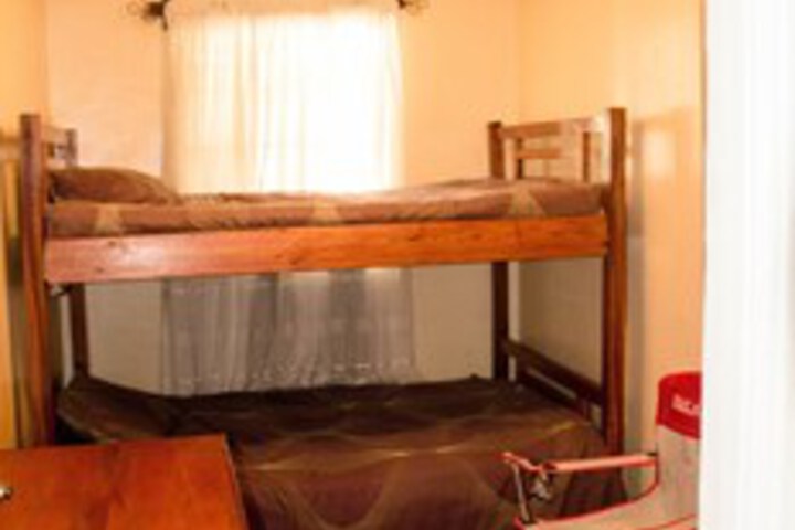 Room 10 of 13