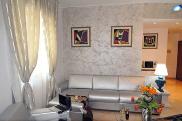 Room 21 of 24