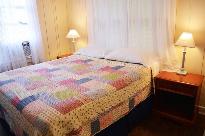 Room 24 of 139