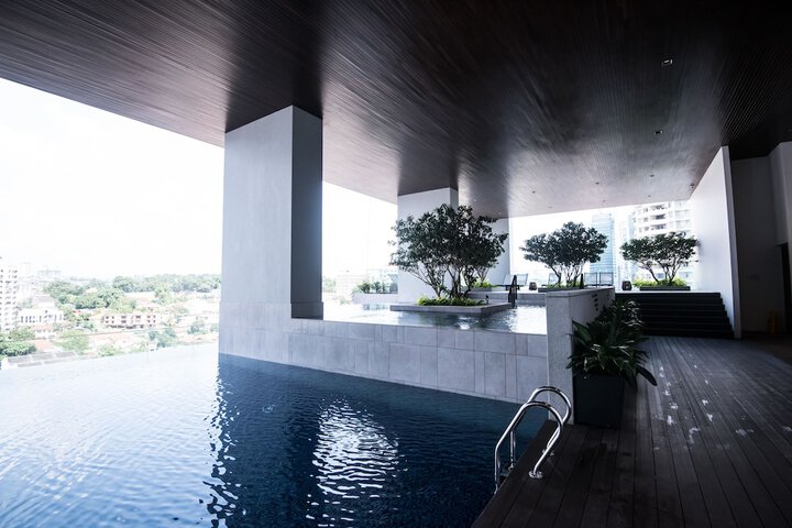 Pool 52 of 82