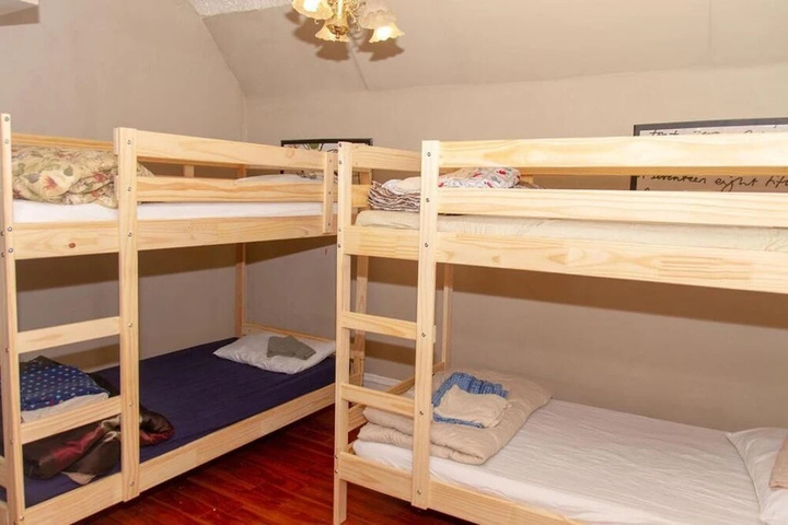 Room 5 of 15