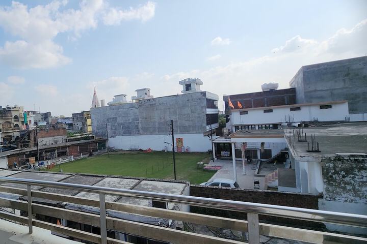 Hotel 5 of 6