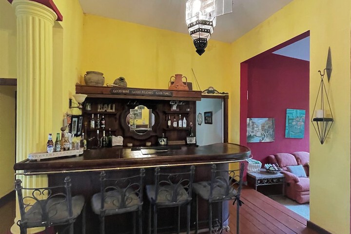 Lounge 55 of 83